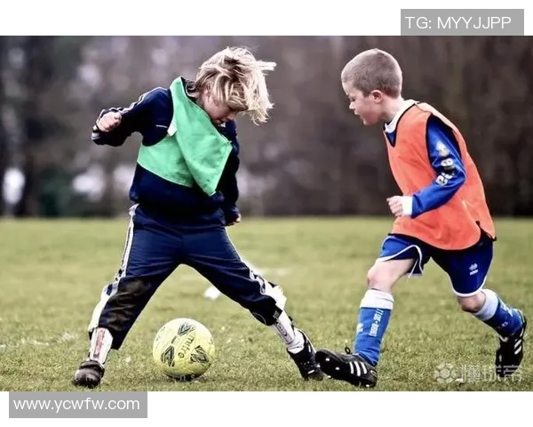 足球的重量是多少千克以及不同类型足球的重量差异分析